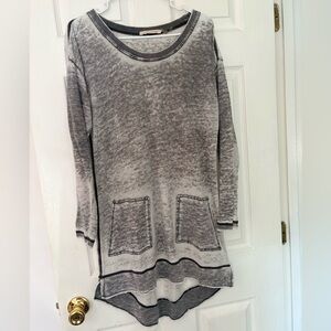 Soft Surroundings “Afternoon Walk” tunic length thin sweatshirt. Size XS.